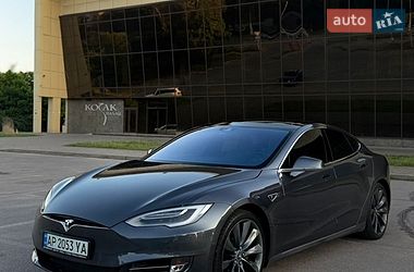 Ліфтбек Tesla Model S 2016 в Запоріжжі