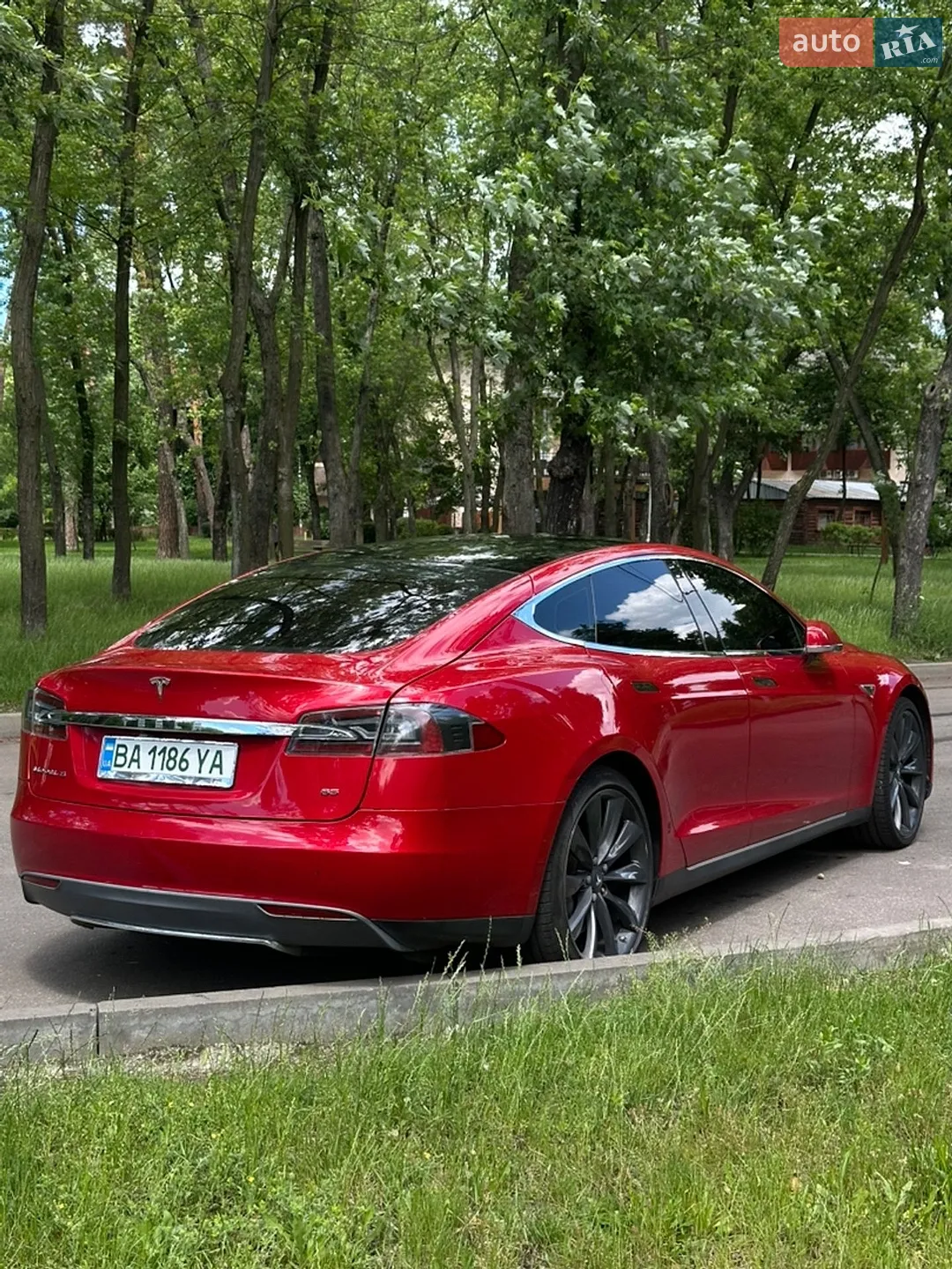 2014 Tesla Model S - мініатюра 5