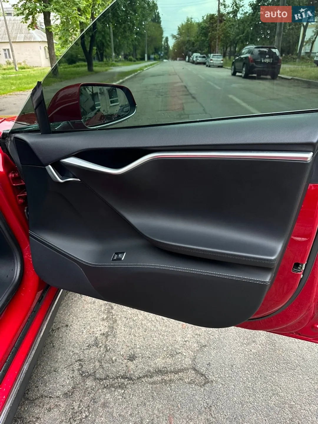 2014 Tesla Model S - мініатюра 28