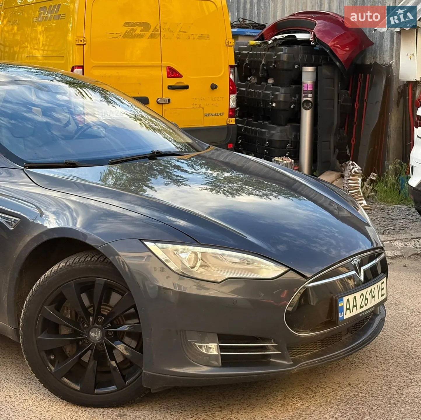 2014 Tesla Model S - мініатюра 2