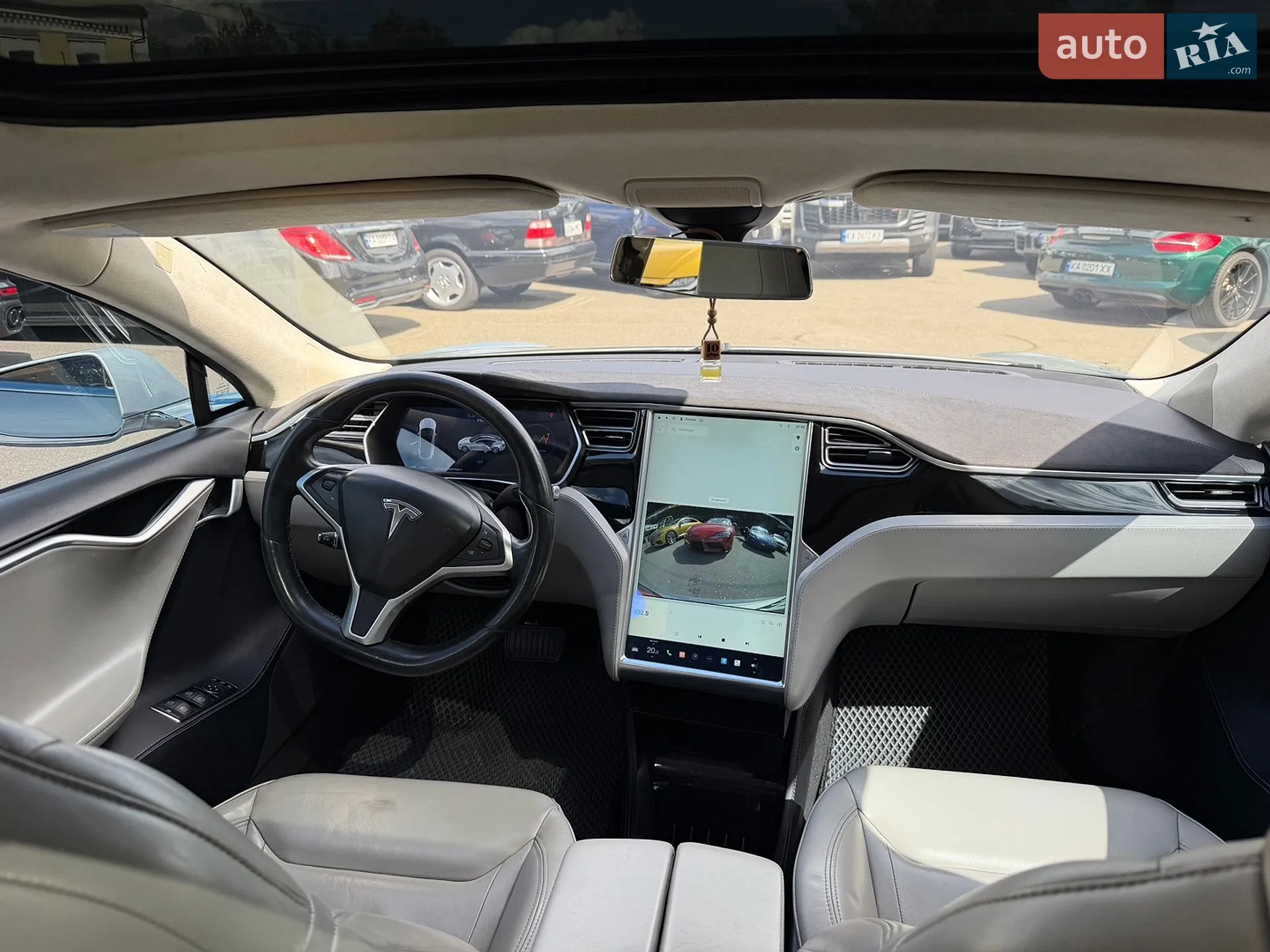 2015 Tesla Model S - мініатюра 12