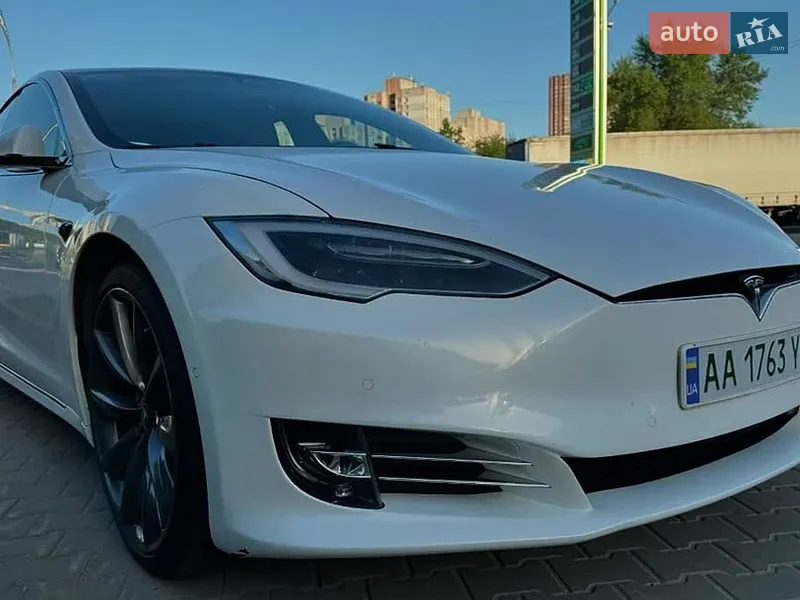 Tesla Model S