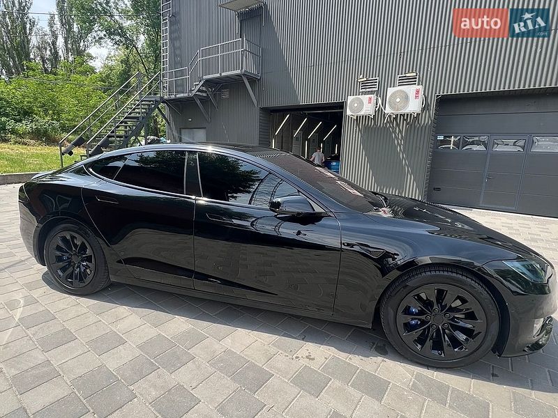 Лифтбек Tesla Model S 2018 в Запорожье фото 2 Лифтбек Tesla Model S 2018 в Запорожье