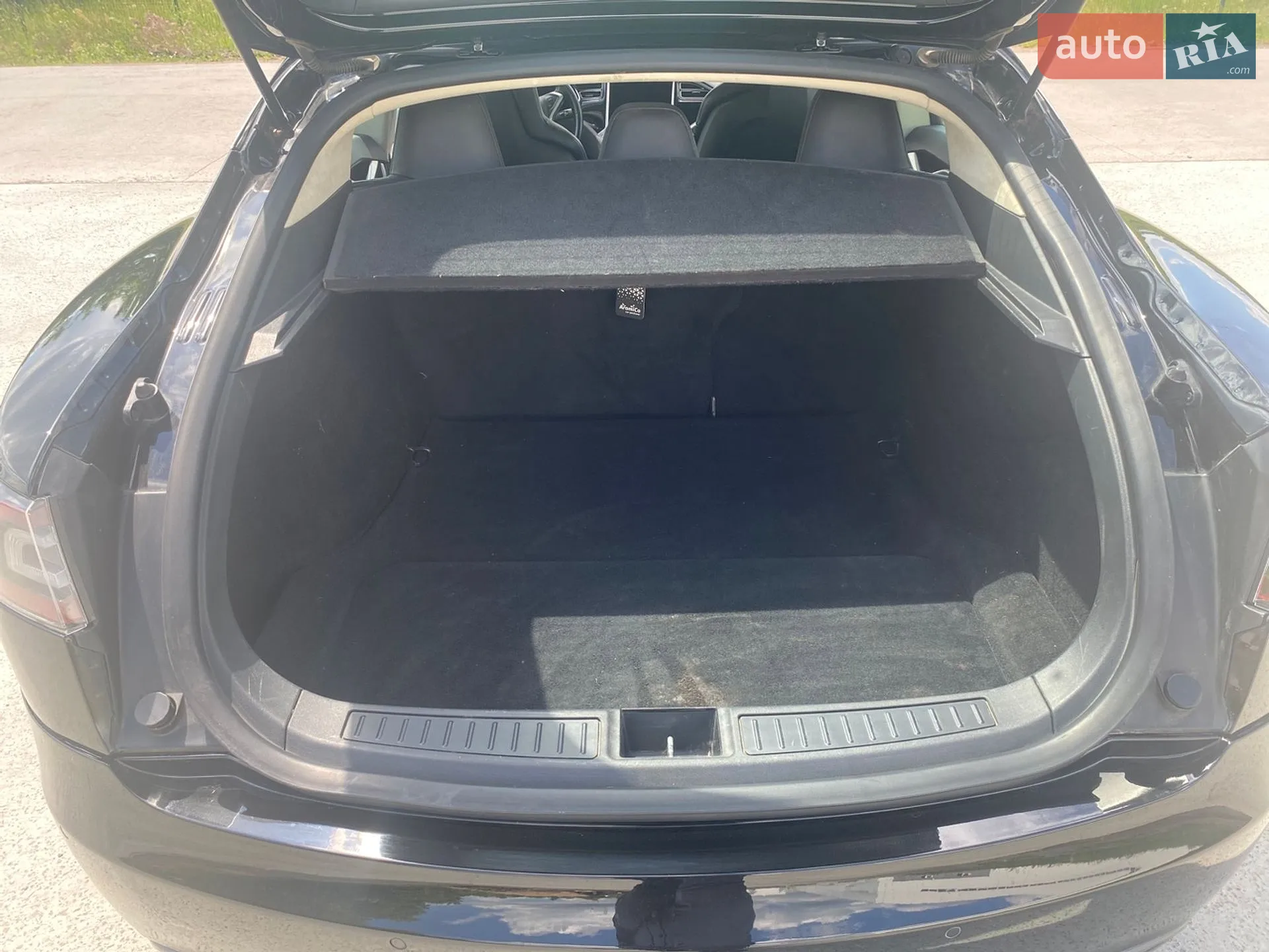 2015 Tesla Model S - мініатюра 16