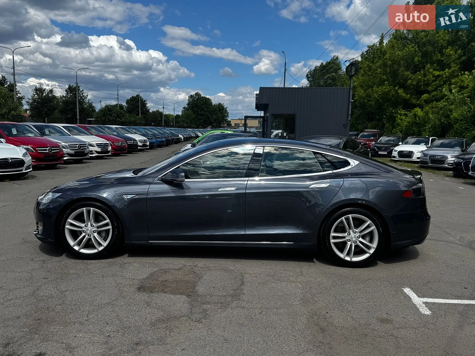 2015 Tesla Model S - мініатюра 12