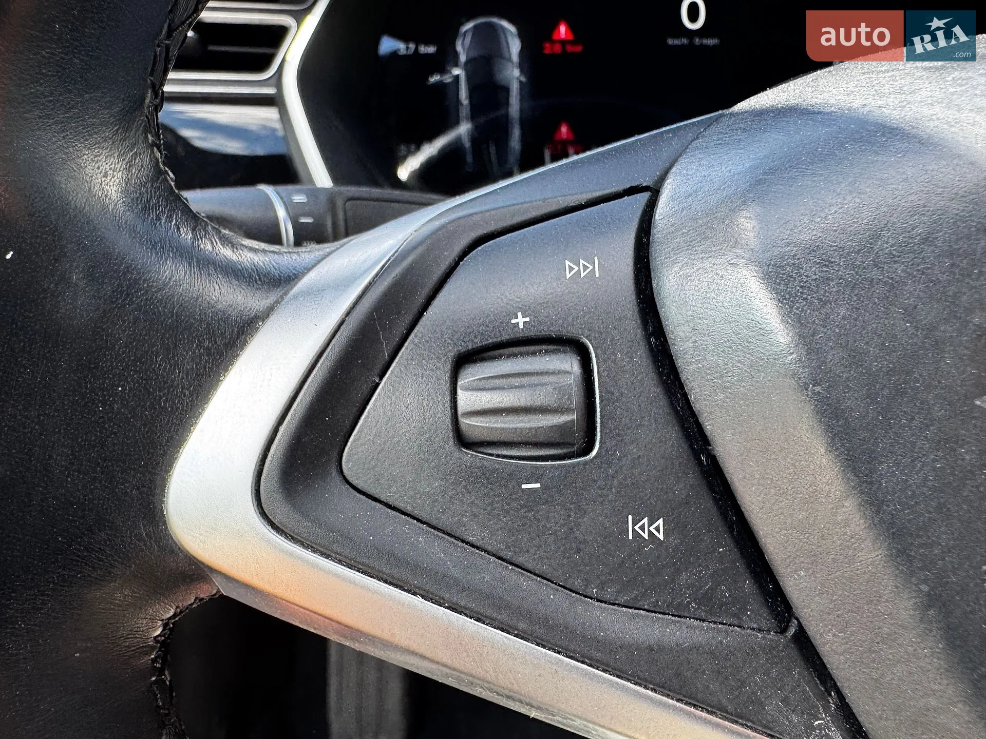 2015 Tesla Model S - мініатюра 29