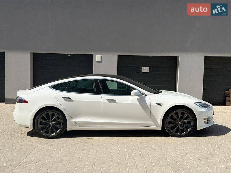 Ліфтбек Tesla Model S 2020 в Тернополі фото 10 Ліфтбек Tesla Model S 2020 в Тернополі