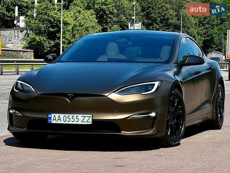 Tesla Model S 2023