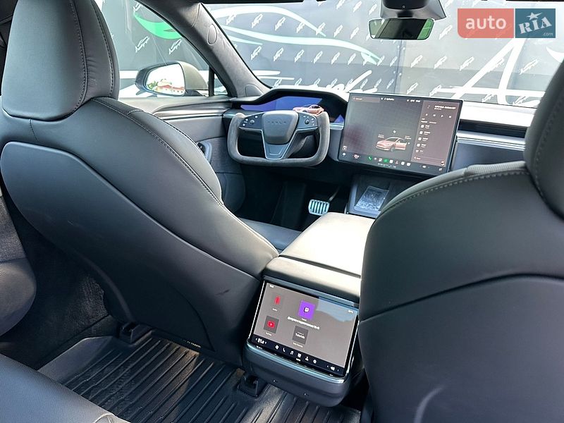 Лифтбек Tesla Model S 2022 в Киеве