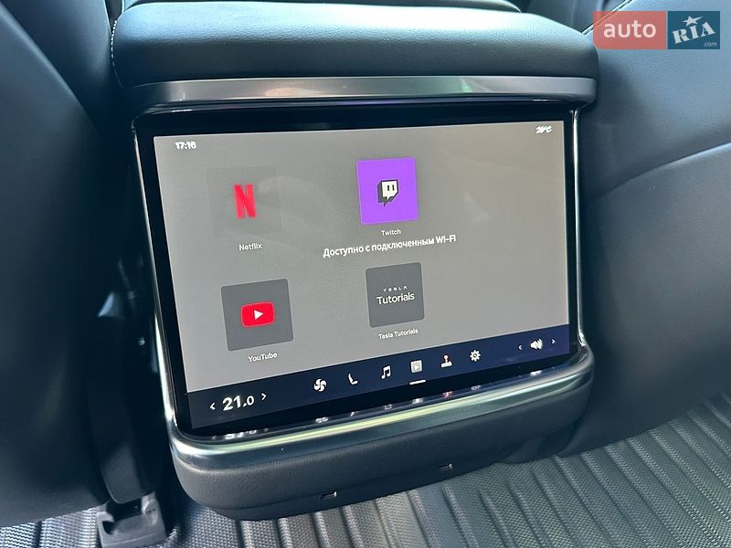 Лифтбек Tesla Model S 2022 в Киеве