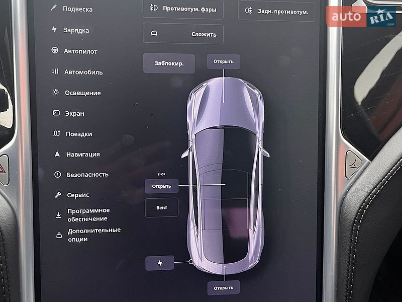 Ліфтбек Tesla Model S 2017 в Києві фото 22 Ліфтбек Tesla Model S 2017 в Києві