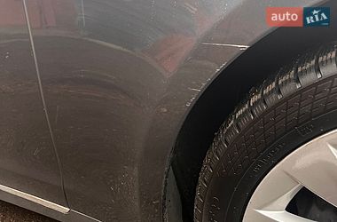 Ліфтбек Tesla Model S 2017 в Києві фото 39 Ліфтбек Tesla Model S 2017 в Києві