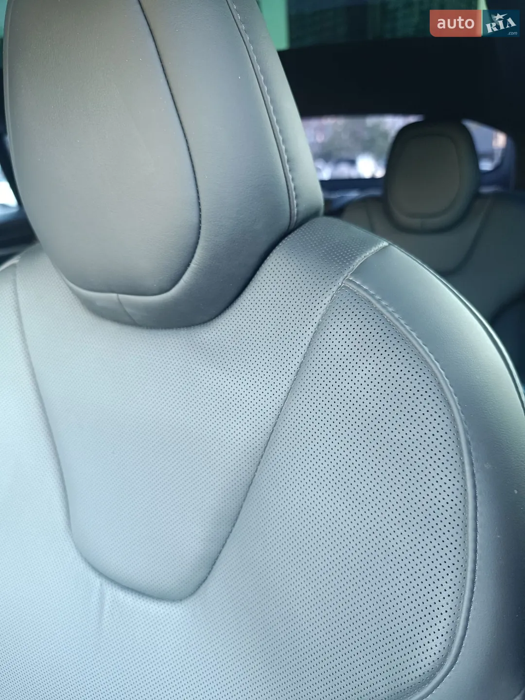 2022 Tesla Model S - мініатюра 12