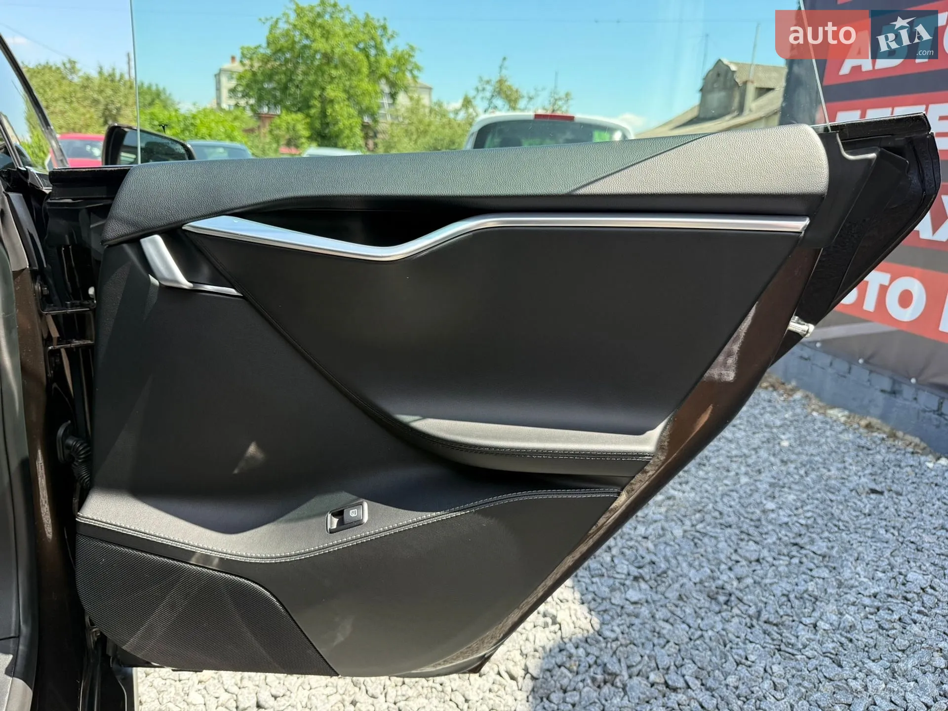 2014 Tesla Model S - мініатюра 13