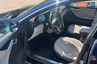 Лифтбек Tesla Model S 2015 в Николаеве