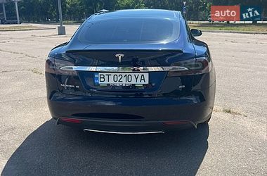 Лифтбек Tesla Model S 2015 в Николаеве