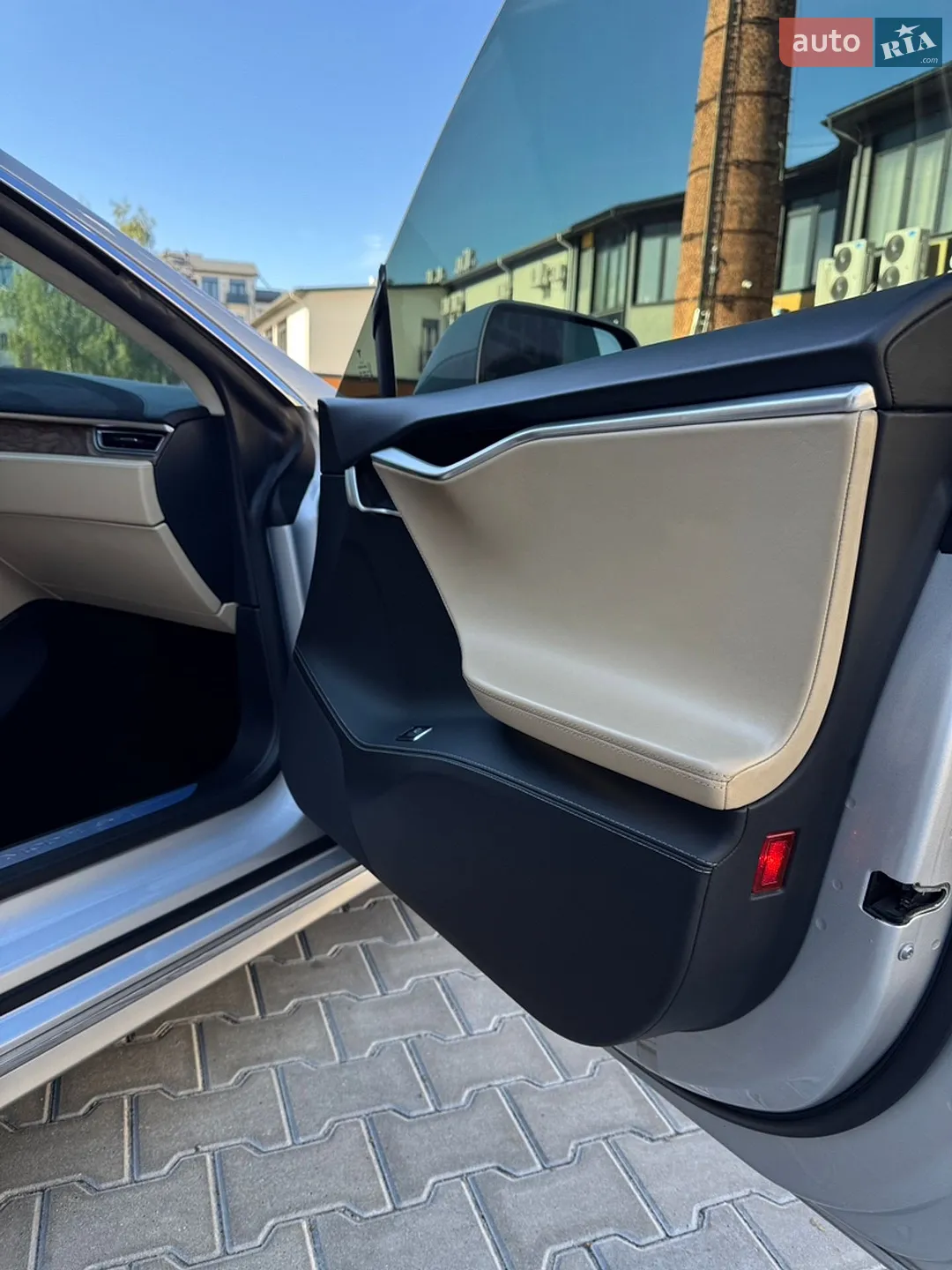 2016 Tesla Model S - мініатюра 33