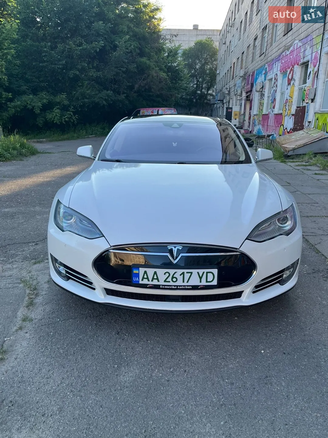 2014 Tesla Model S - мініатюра 2