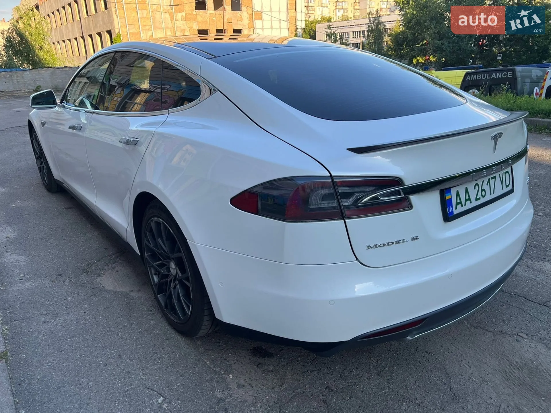 2014 Tesla Model S - мініатюра 6