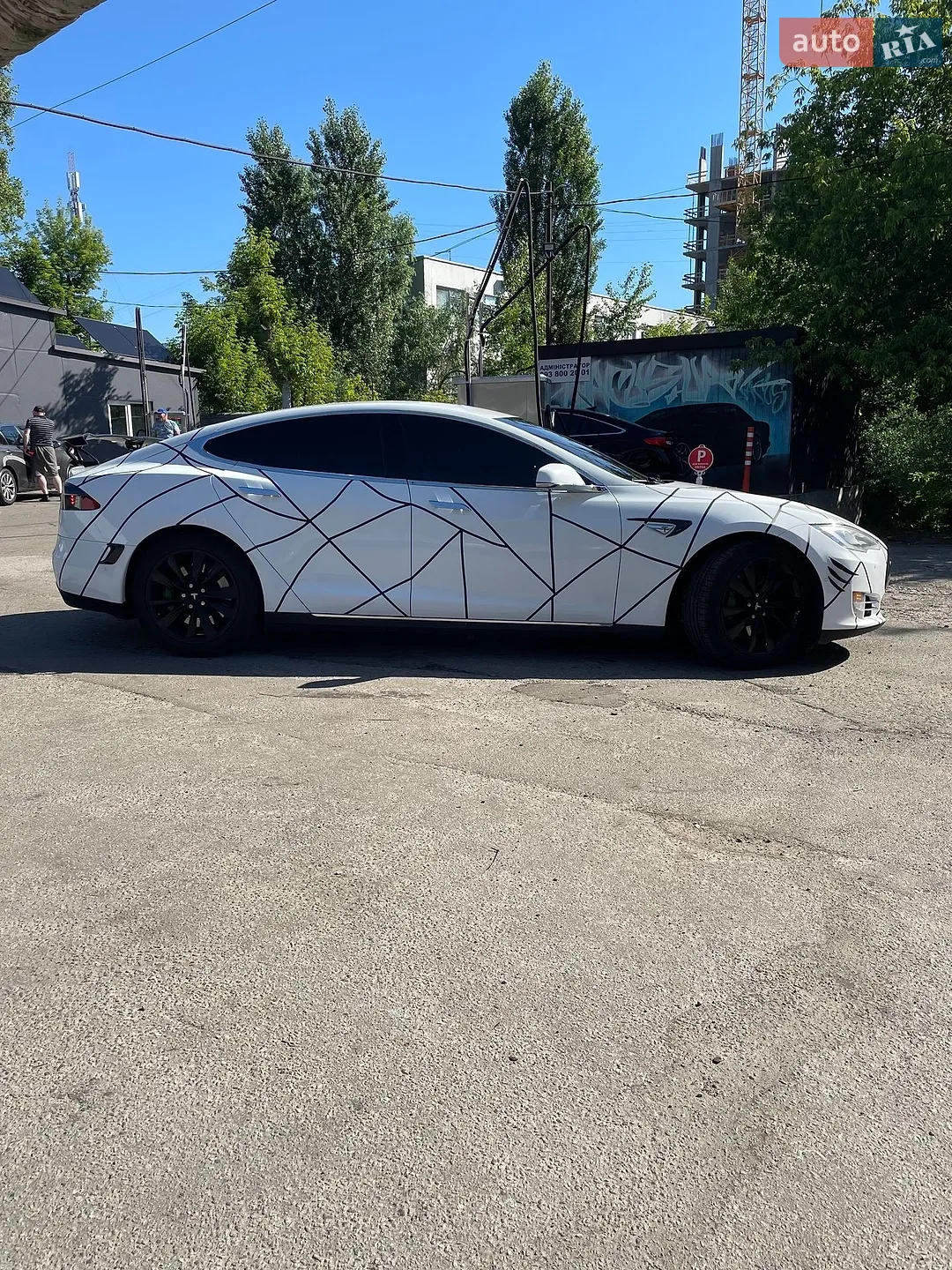 2015 Tesla Model S - мініатюра 9