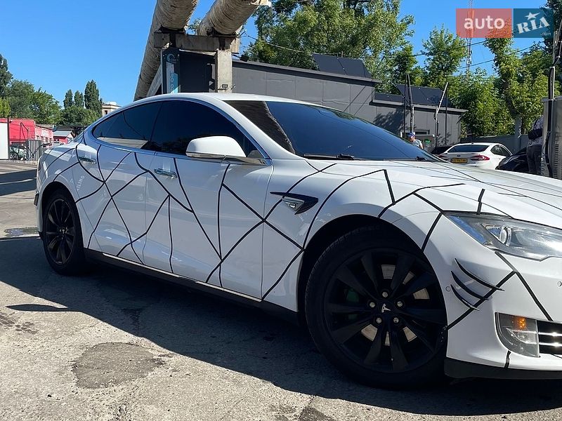 Tesla Model S 2015 Tesla Model S 2015