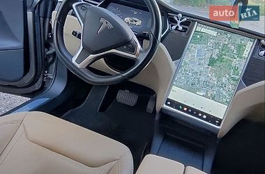 Ліфтбек Tesla Model S 2016 в Черкасах фото 24 Ліфтбек Tesla Model S 2016 в Черкасах