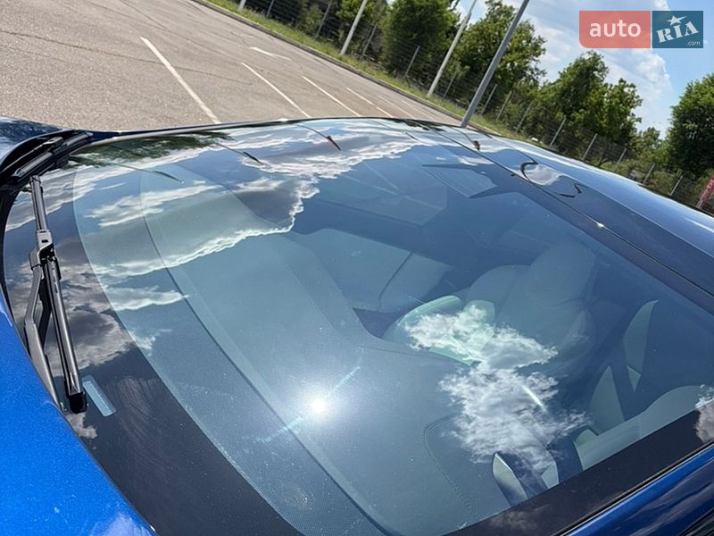 Лифтбек Tesla Model S 2018 в Львове
