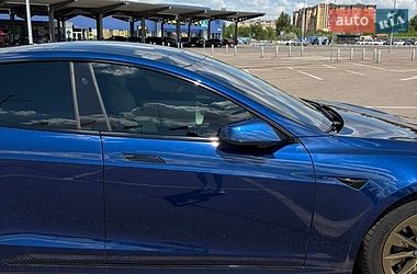 Лифтбек Tesla Model S 2018 в Львове