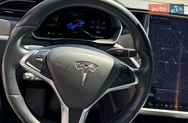 Лифтбек Tesla Model S 2018 в Львове