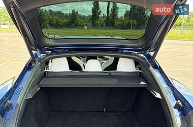 Лифтбек Tesla Model S 2018 в Львове