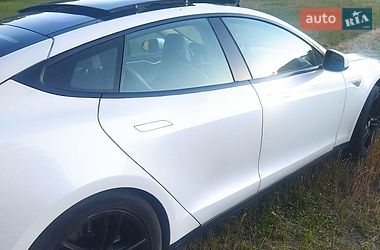 Лифтбек Tesla Model S 2013 в Житомире