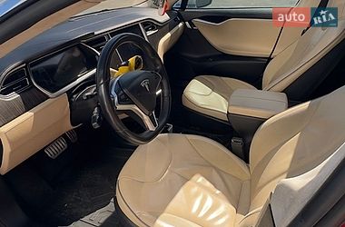 Лифтбек Tesla Model S 2013 в Святопетровское фото 7 Лифтбек Tesla Model S 2013 в Святопетровское