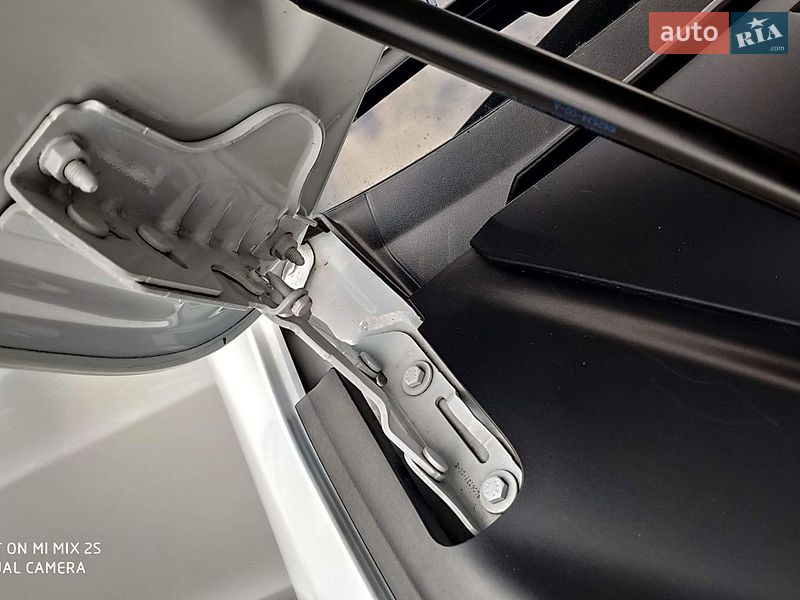 Лифтбек Tesla Model S 2019 в Днепре фото 79 Лифтбек Tesla Model S 2019 в Днепре
