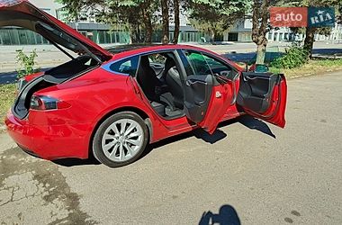 Ліфтбек Tesla Model S 2017 в Луцьку