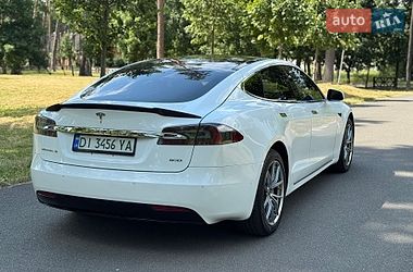Лифтбек Tesla Model S 2016 в Буче