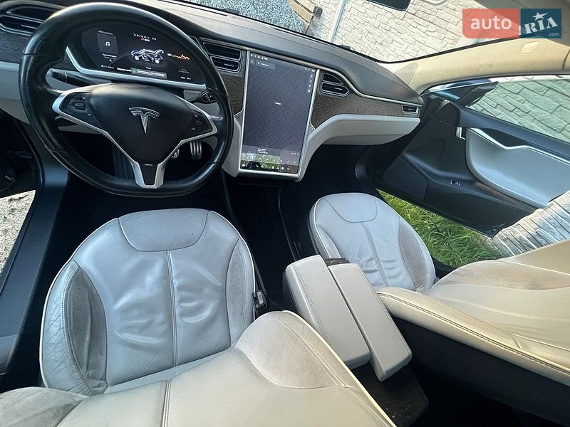 Лифтбек Tesla Model S 2013 в Житомире фото 19 Лифтбек Tesla Model S 2013 в Житомире