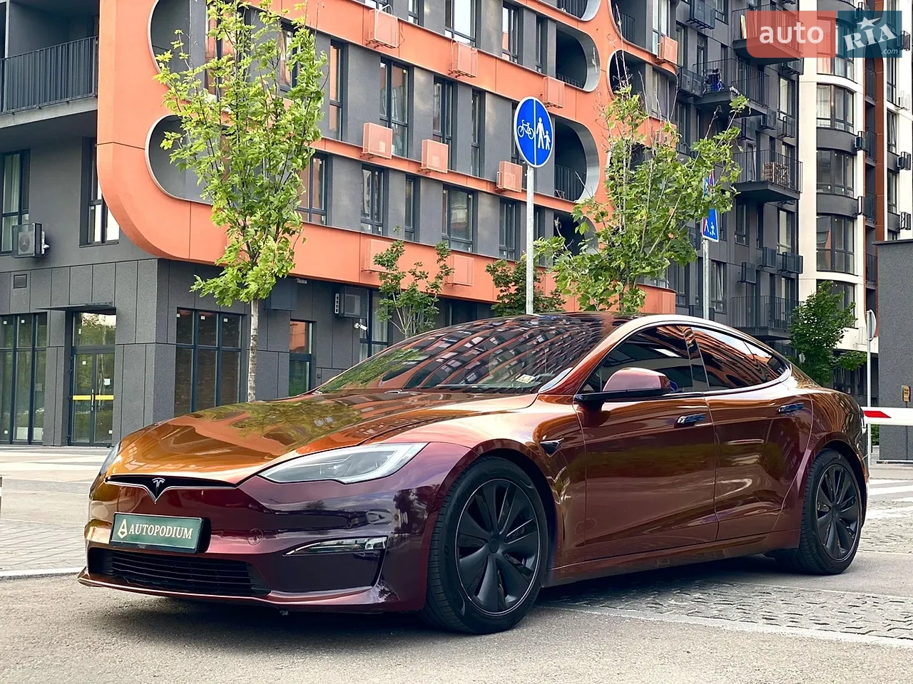 2021 Tesla Model S - мініатюра 12