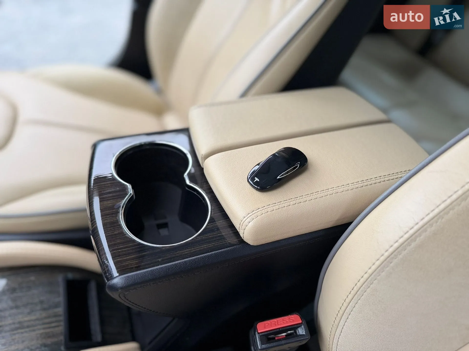 2013 Tesla Model S - мініатюра 46