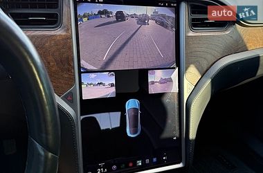 Лифтбек Tesla Model S 2018 в Виннице