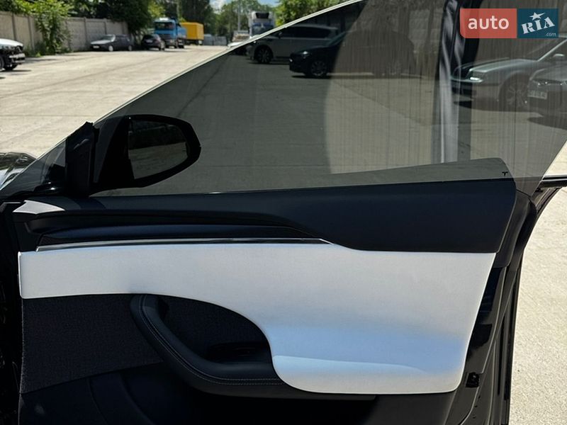 Лифтбек Tesla Model S 2021 в Одессе фото 16 Лифтбек Tesla Model S 2021 в Одессе