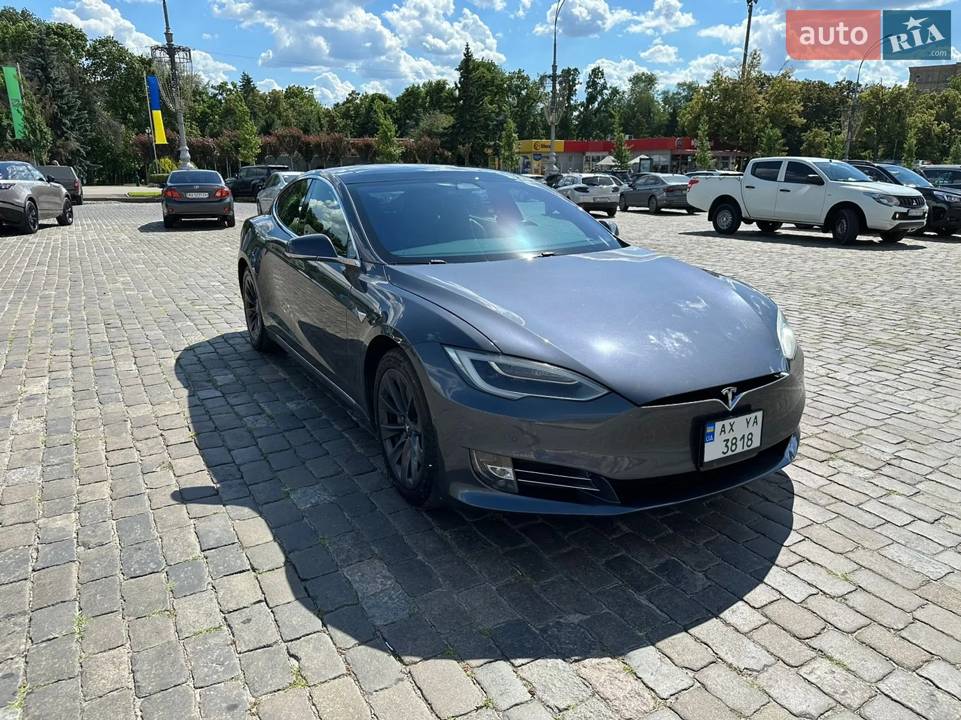 2018 Tesla Model S - мініатюра 8