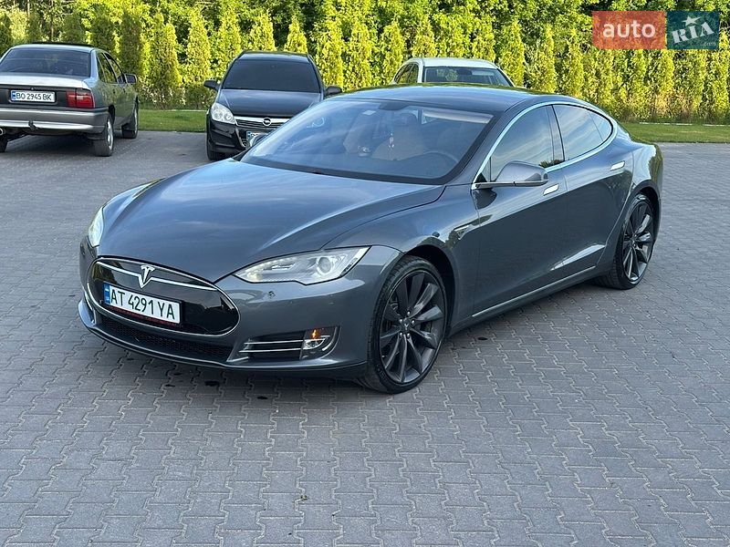 Ліфтбек Tesla Model S 2014 в Тернополі фото 5 Ліфтбек Tesla Model S 2014 в Тернополі
