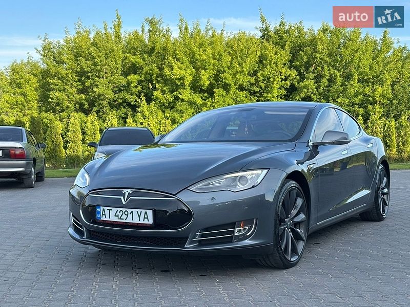 Ліфтбек Tesla Model S 2014 в Тернополі фото 6 Ліфтбек Tesla Model S 2014 в Тернополі