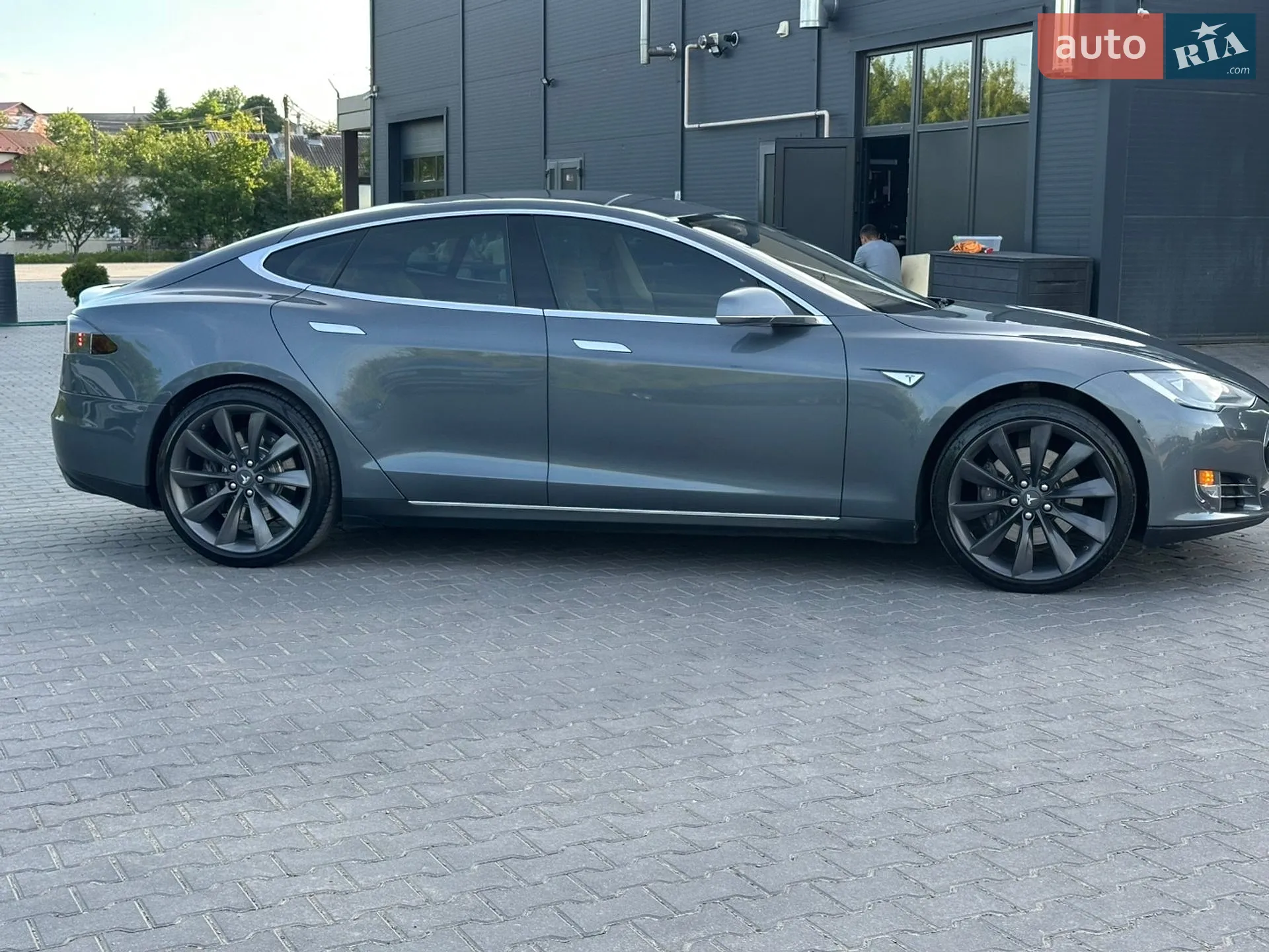 2014 Tesla Model S - мініатюра 13