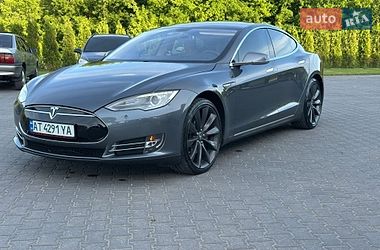 Ліфтбек Tesla Model S 2014 в Тернополі фото 30 Ліфтбек Tesla Model S 2014 в Тернополі