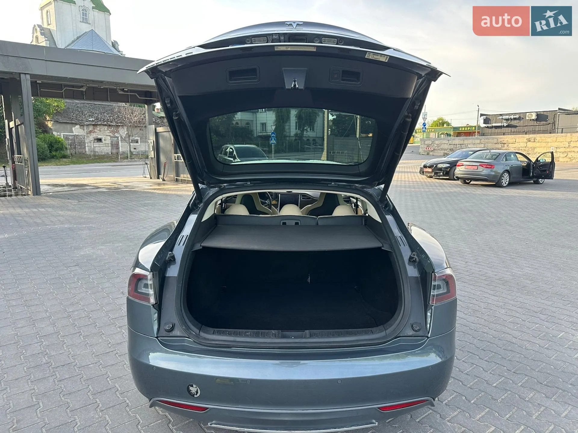 2014 Tesla Model S - мініатюра 48