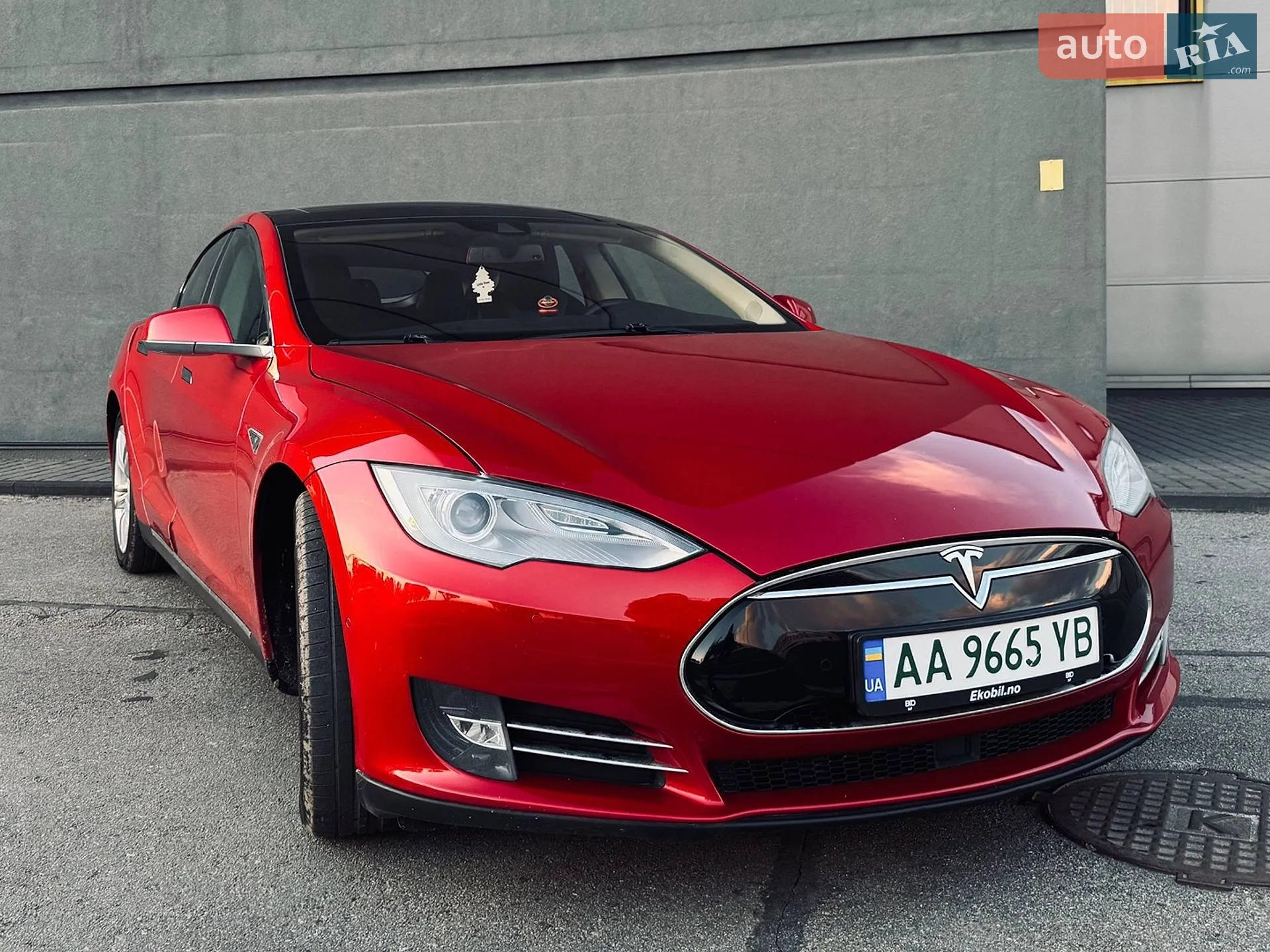 2014 Tesla Model S - мініатюра 5
