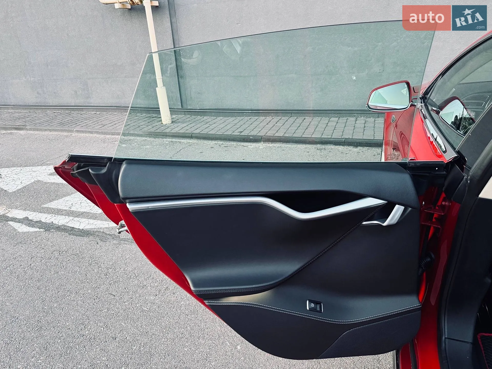 2014 Tesla Model S - мініатюра 35