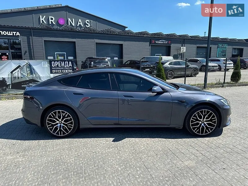 Tesla Model S