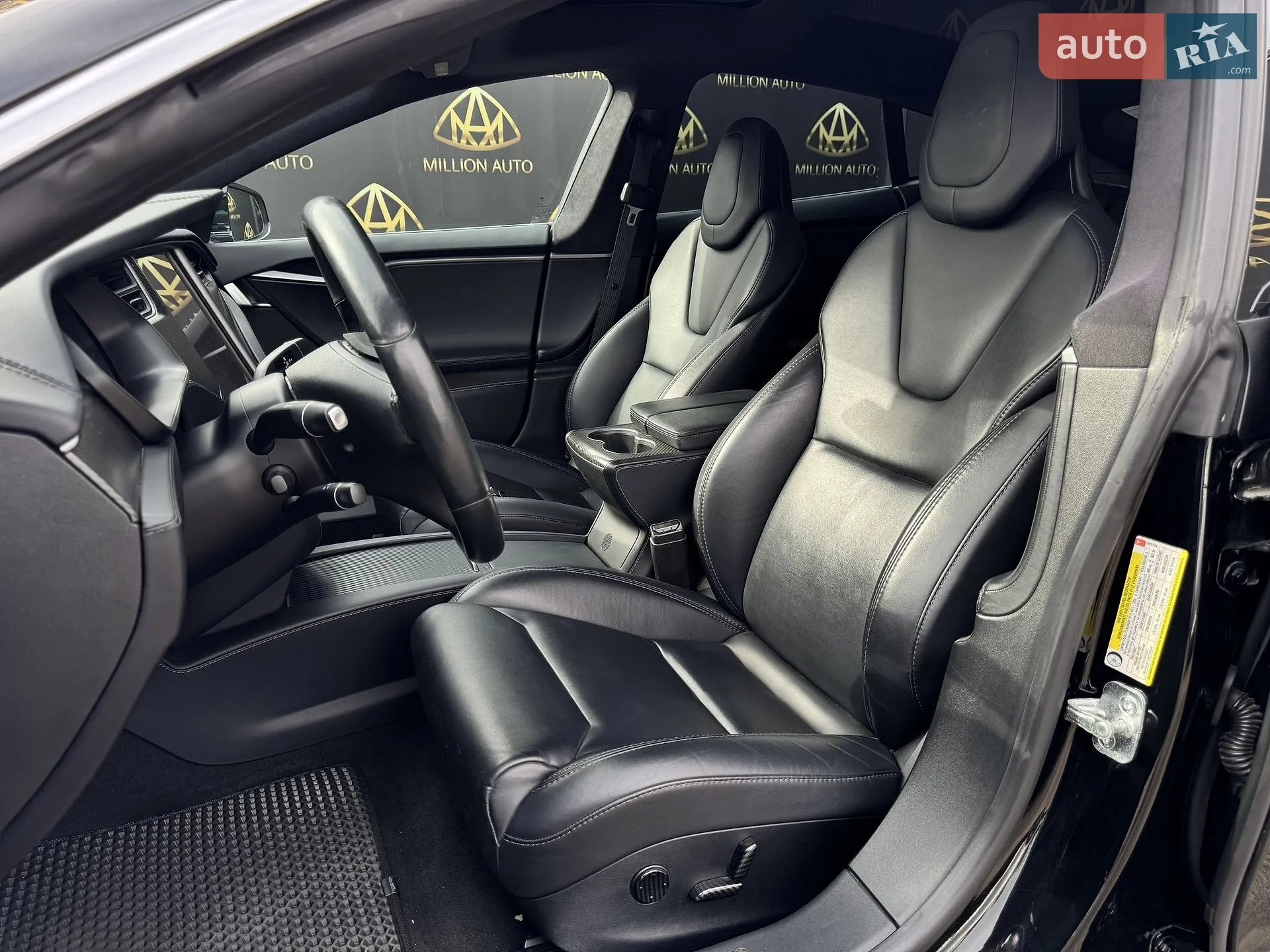 Tesla Model S 2019 VIN 5YJSA1E28KF305174 фото оголошення 10 з 29